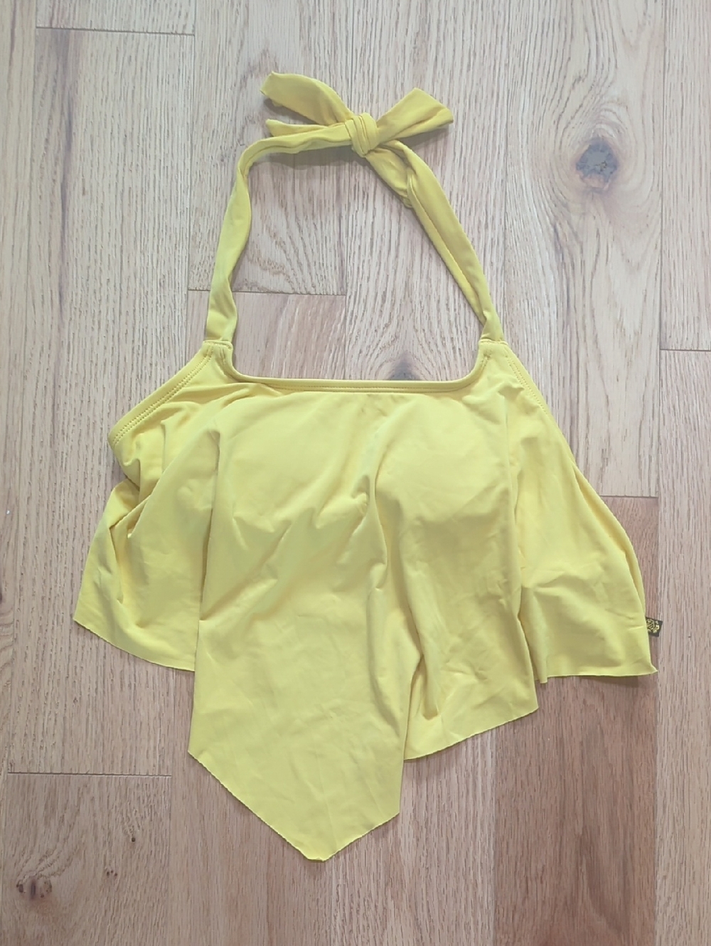 Aqua La Vie en Rose. Yellow Halter Flounce Top. Size Small.